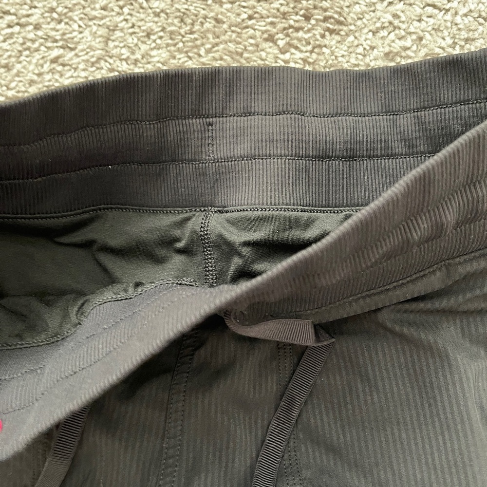 Lululemon Dance Studio Pant Size 6 Black - Picture 5 of 8
